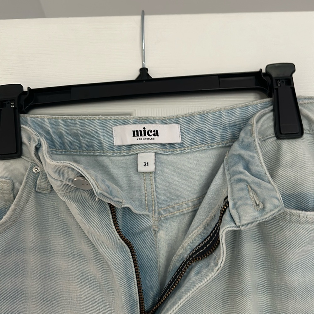 Mica distressed jeans